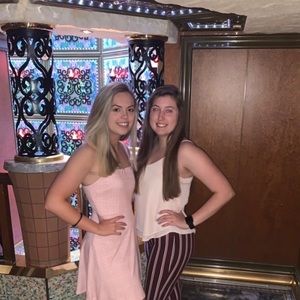 Meet your Posher, Abigail